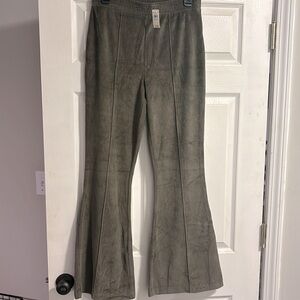 Aerie corduroy pull on pants, green, medium (fits like a M/L)